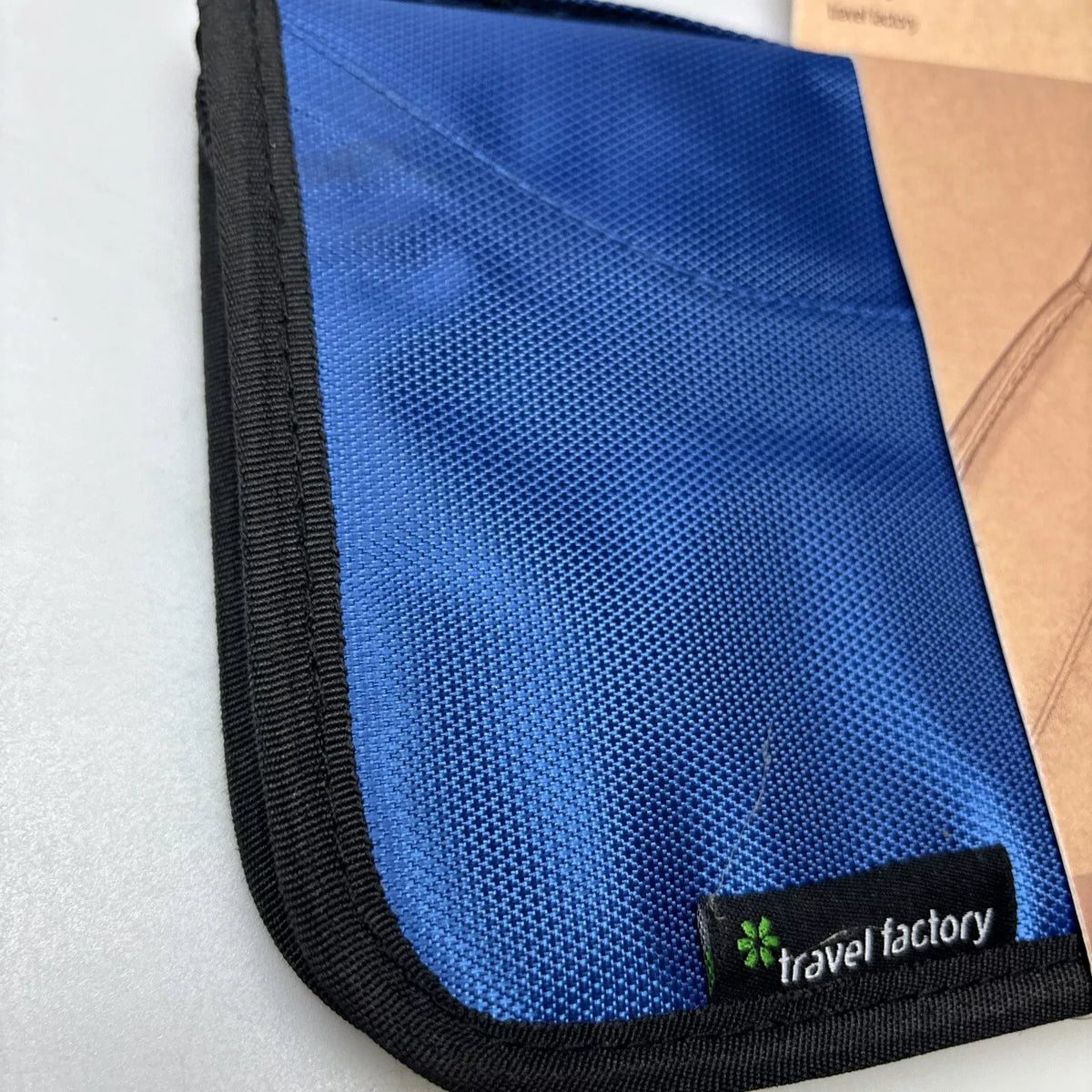 Travel Factory Deluxe File A4 Document Organiser Paper Storage Walle